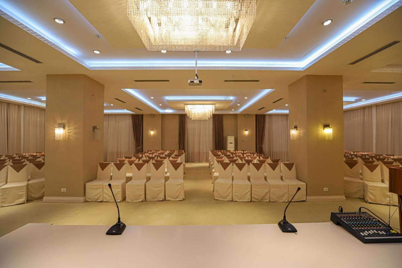 Gabala Garden Hotel Exteriör bild The ballroom