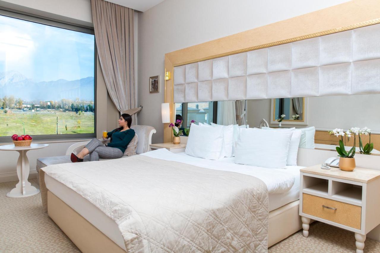 Gabala Garden Hotel Exteriör bild A room at the hotel